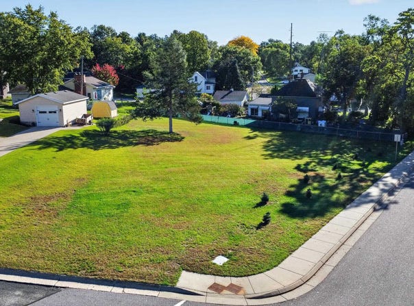 302 Bluffview Court lot: 2, Portage, WI 53901