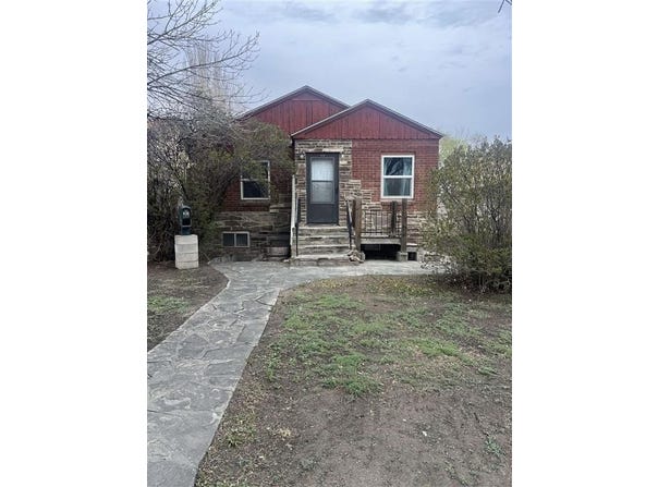 243 W Main St, Lovell, WY 82431