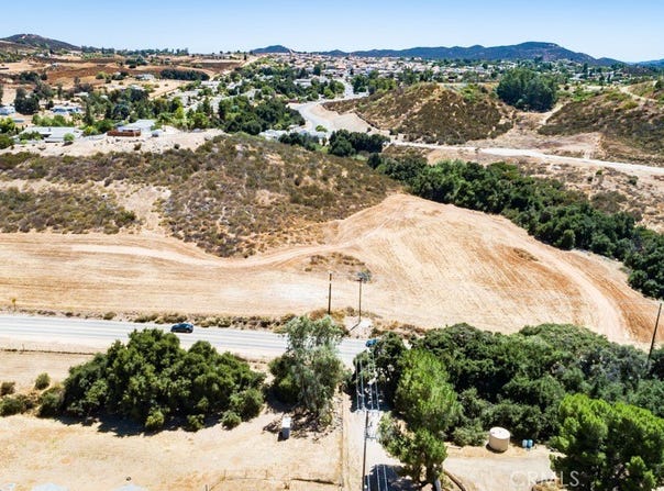 Walker, Menifee, CA 92584