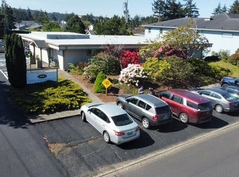 1576 12TH ST, Florence, OR 97439