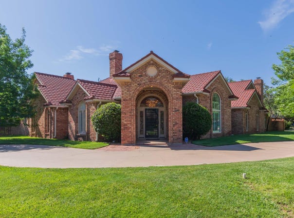 7736 BAUGHMAN Drive, Amarillo, TX 79121-1752