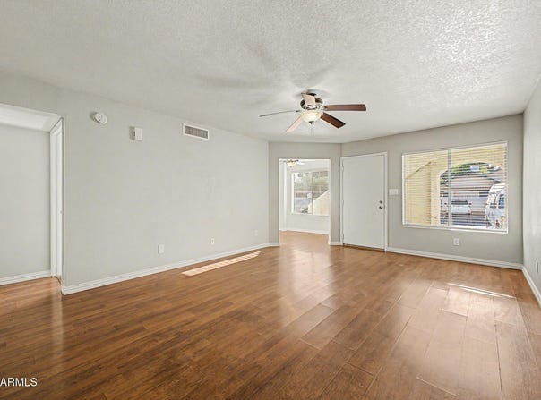 4730 W NORTHERN Avenue, Glendale, AZ 85301