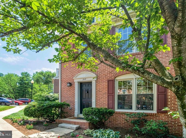 212 ELLSWORTH ST, ALEXANDRIA, VA 22314
