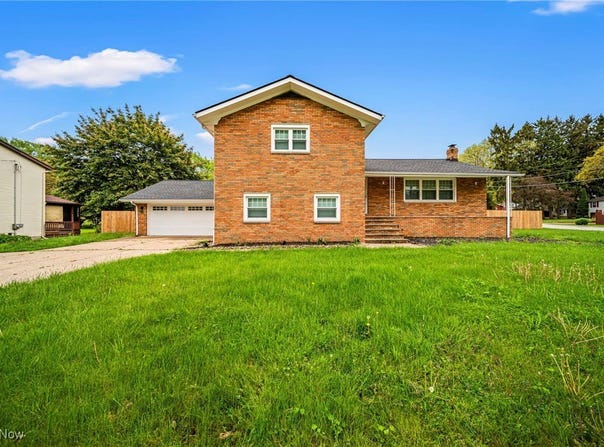 1060 Riverside Drive, OH 44077