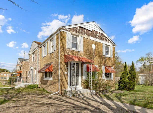 2556 E 97th Place, Chicago, IL 60617