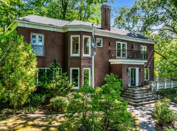 50 Hooper Avenue, Atlantic Highlands, NJ 07716