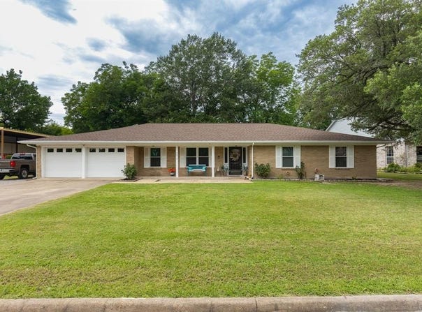 2812 Mccarley Drive, Commerce, TX 75428