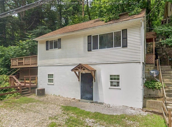 909 South Park Road, Charleston, WV 25304