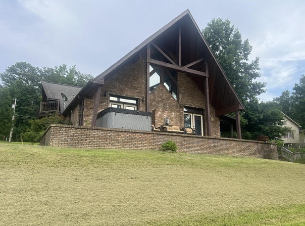 103 Tchula, Tupelo, MS 38804