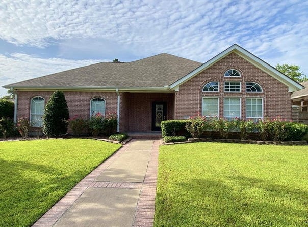 2601 Woodstock, Lufkin, TX 75904
