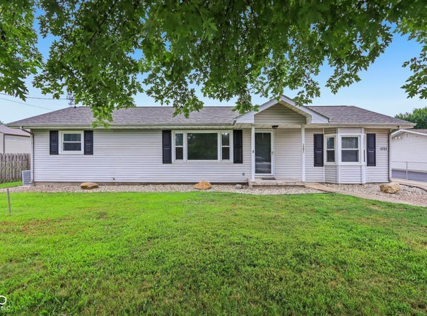 1751 E Main Street, Greenfield, IN 46140