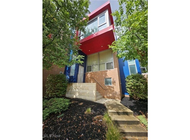 11803 Euclid Avenue, Cleveland, OH 44106