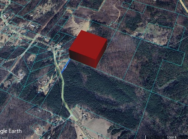 SLICK LIZARD Rd, Nauvoo, AL 35578