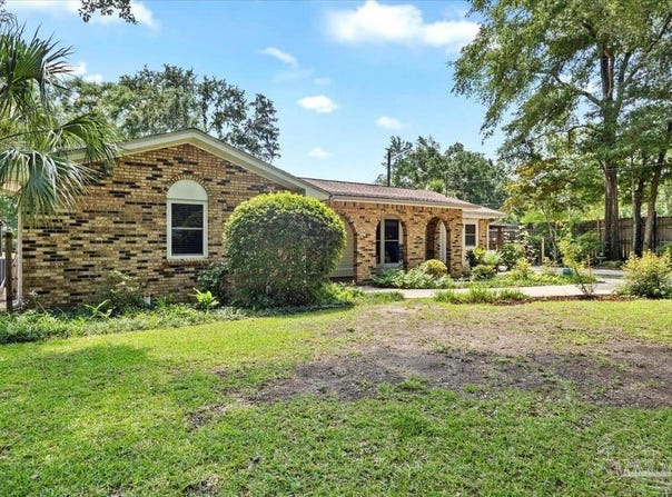 295 Garden St, Crestview, FL 32536