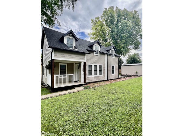 436 North 3rd, Oskaloosa, IA 52577