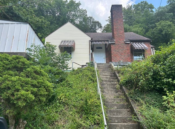 2377 Savory Drive, Charleston, WV 25387