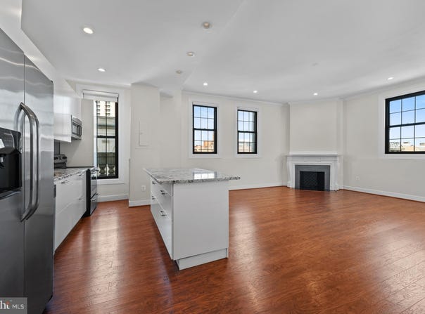 1 E CHASE Street, BALTIMORE, MD 21202