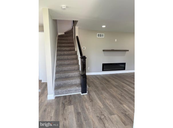 862 FOREST STREET, DOVER, DE 19904