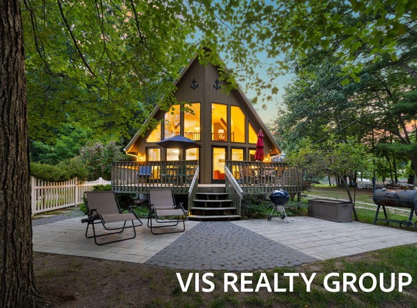 8082 Old Channel Trail, Montague, MI 49437