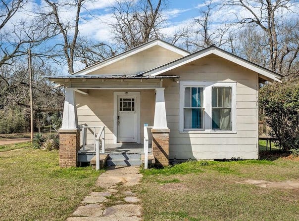 1031 Avenue C, McComb, MS 39648