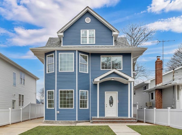 29 Sterling Place, Hempstead, NY 11550
