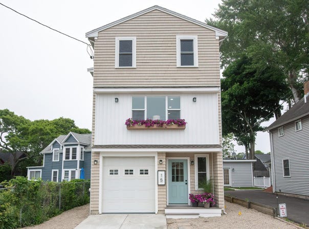 15 Ninth Street, Onset, MA 02558