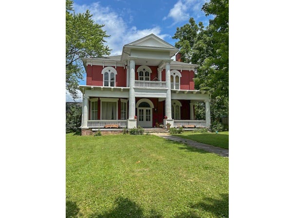 720 E Washington, Pittsfield, IL 62363