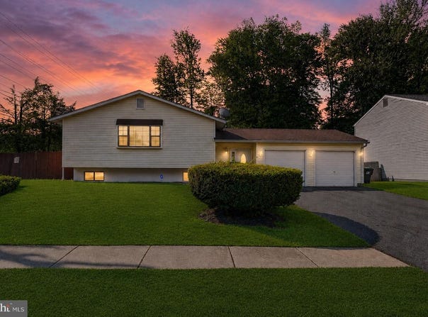 1 BROADLEAF Drive, NEWARK, DE 19702