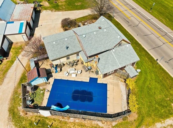 5670 S Niles Road, St. Joseph, MI 49085