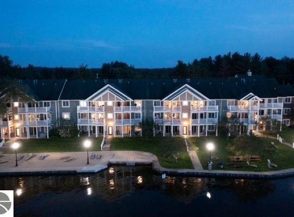 1246 Sunnyside, Cadillac, MI 49601