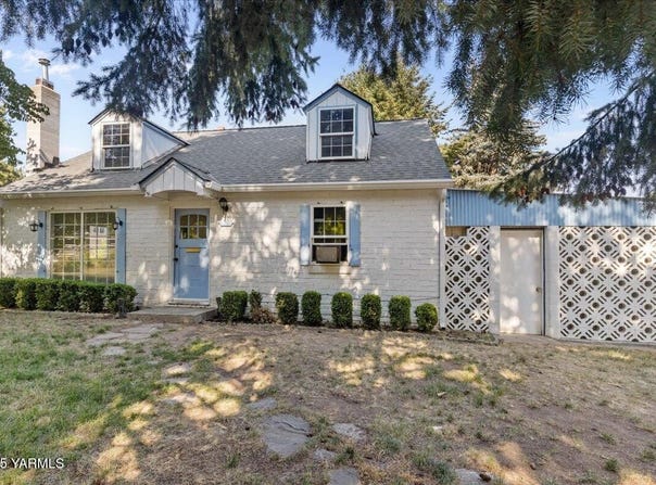 509 N 32nd Ave, Yakima, WA 98902