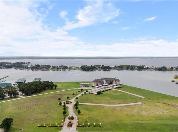 9900 Northshore Boulevard, Corsicana, TX 75109