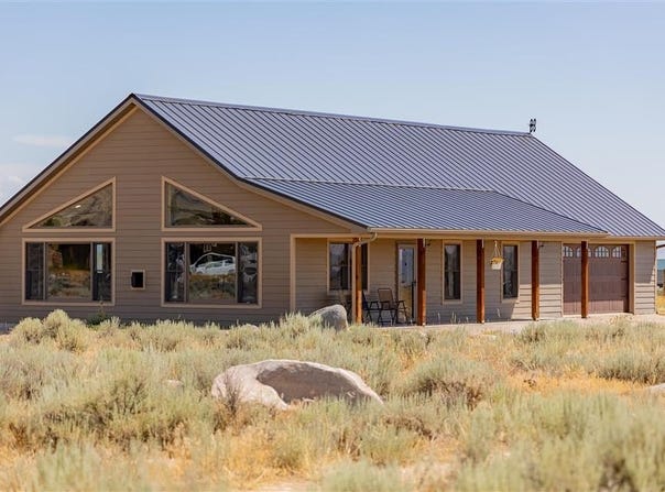 43 Battlefield Tr, Clark, WY 82435