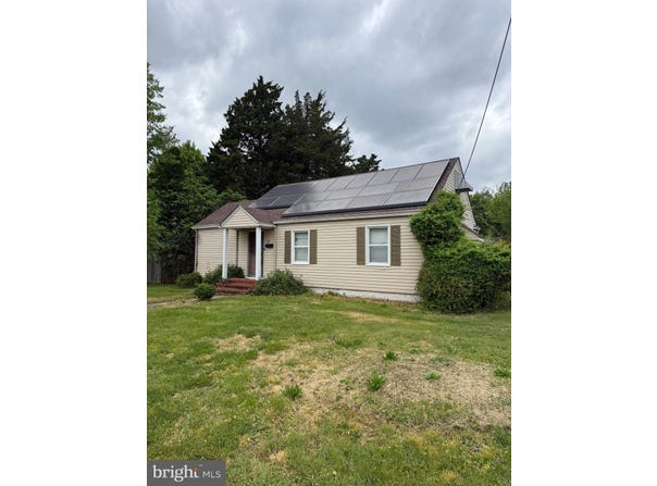 827 E DIVISION Street, DOVER, DE 19901