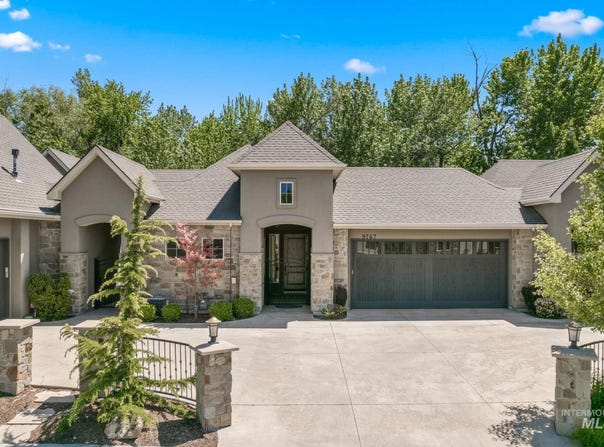 9767 W Tributary Lane, Garden City, ID 83714