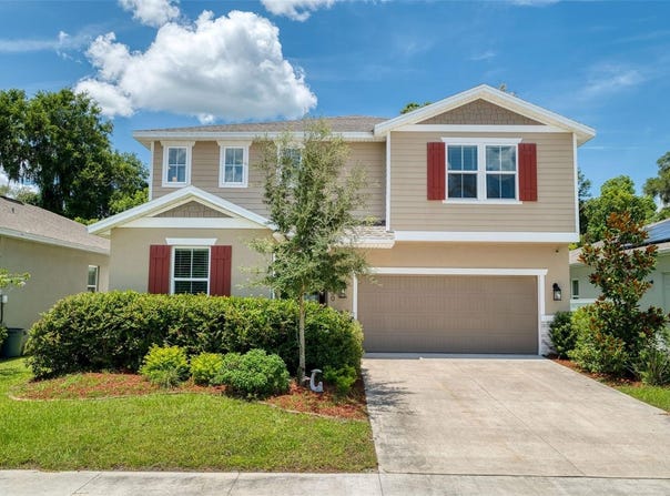1130 RIVER FALLS CIRCLE, DELAND, FL 32720