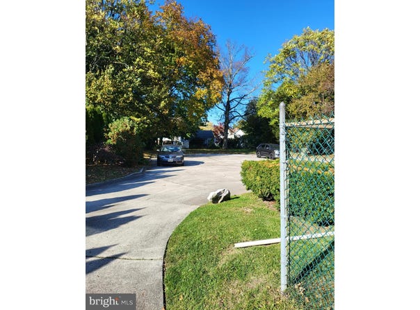 43 W CHURCH STREET, BLACKWOOD, NJ 08012