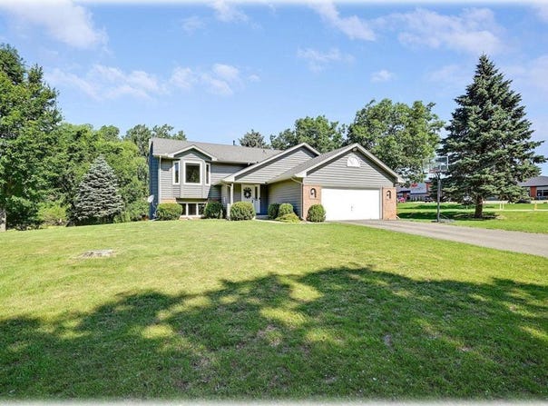 7111 Trenton Lane N, Maple Grove, MN 55369
