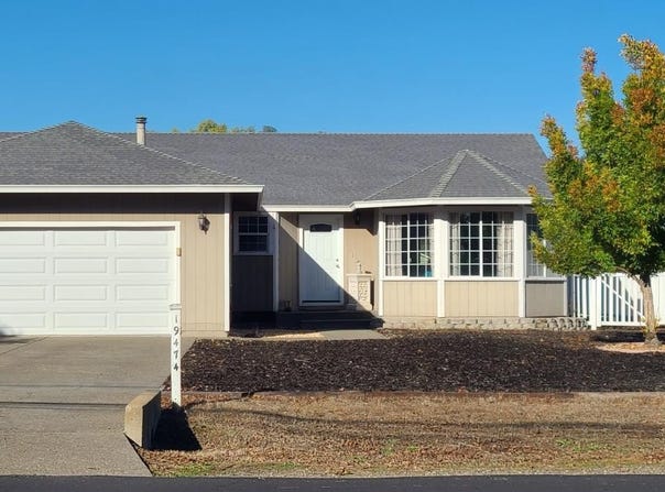 19474 Mountain Meadow S, Hidden Valley Lake, CA 95467