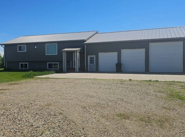 145 Moset Lane, Steele, ND 58482