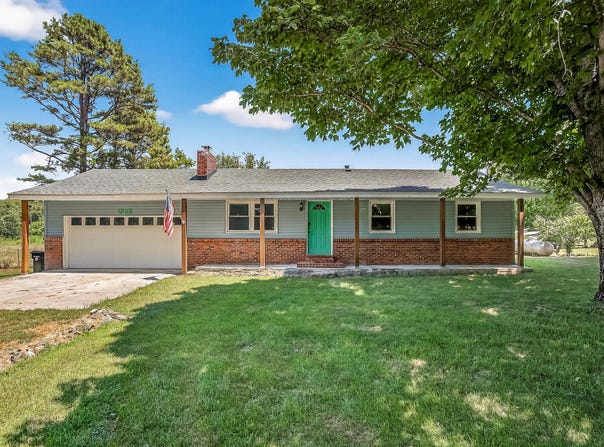 1528 State Highway B, Rogersville, MO 65742