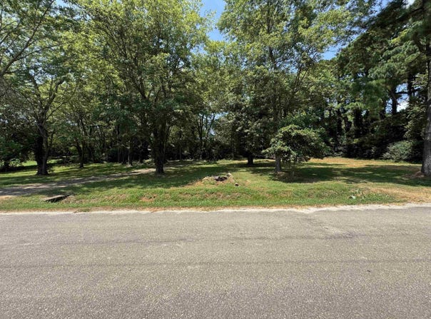 1051 Madison Avenue, Piggott, AR 72454