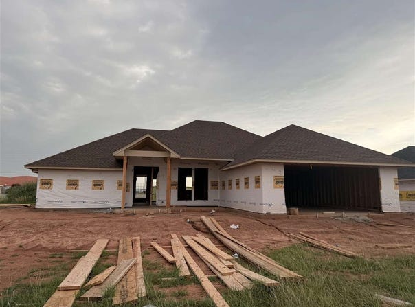 200 Meadowlark Ln, Geronimo, OK 73543