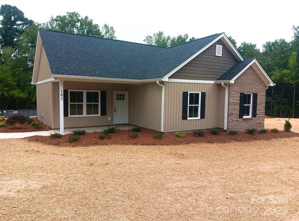 102 Lakeside Drive, Grover, NC 28073