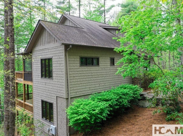 146 Scotch Highlands Loop, Sapphire, NC 28774