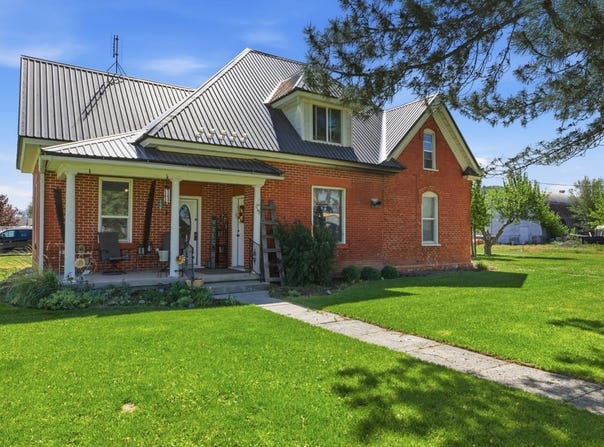 112 S 1ST E E, Weston, ID 83286