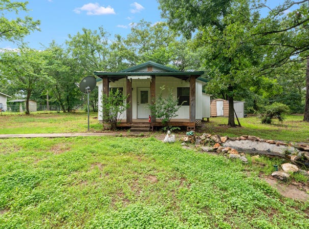 1592 20 Highway, Eucha, OK 74342