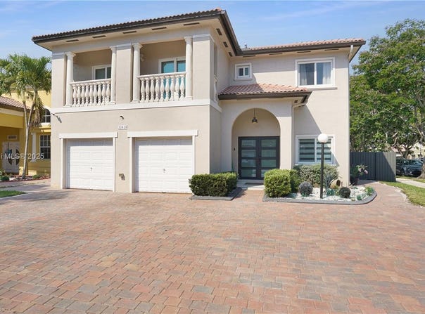 22820 SW 113th Path, Miami, FL 33170