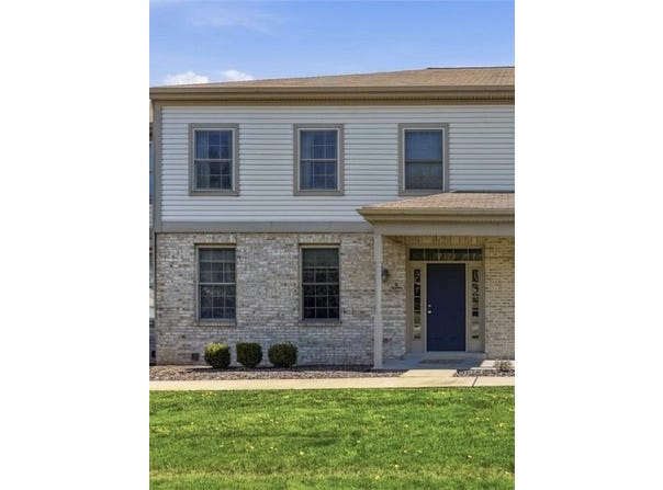 2426 Rochester Rd, Franklin Park, PA 15143