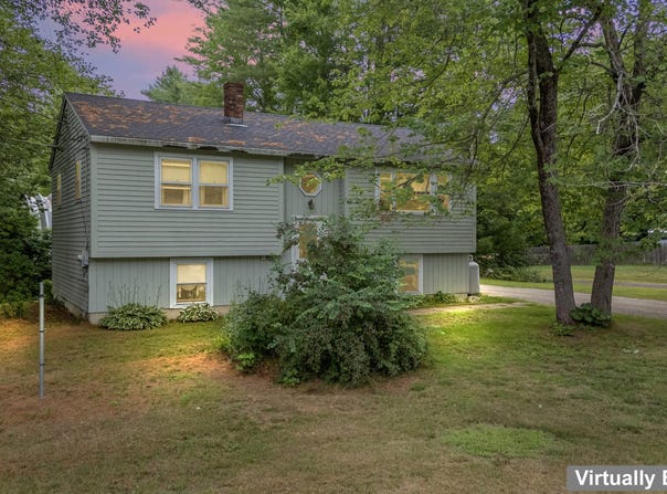 19 Wing Street, Lisbon, ME 04252